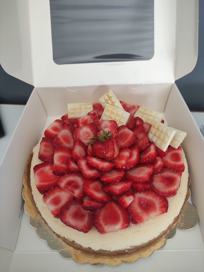 Çilekli Cheescake | Tatlı Rota